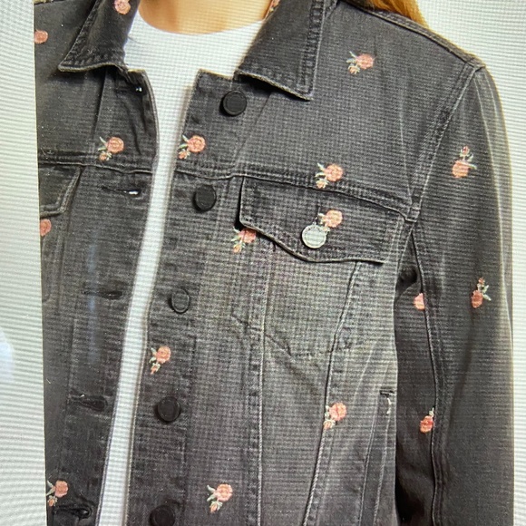 NWT BLANK NYC Late Bloomer black denim jean jacket XS - Picture 8 of 9